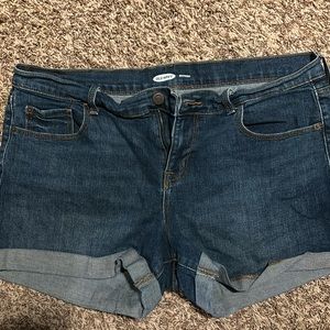 Old navy boyfriend short